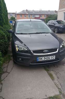 Хетчбек Ford Focus 2005 в Сарнах