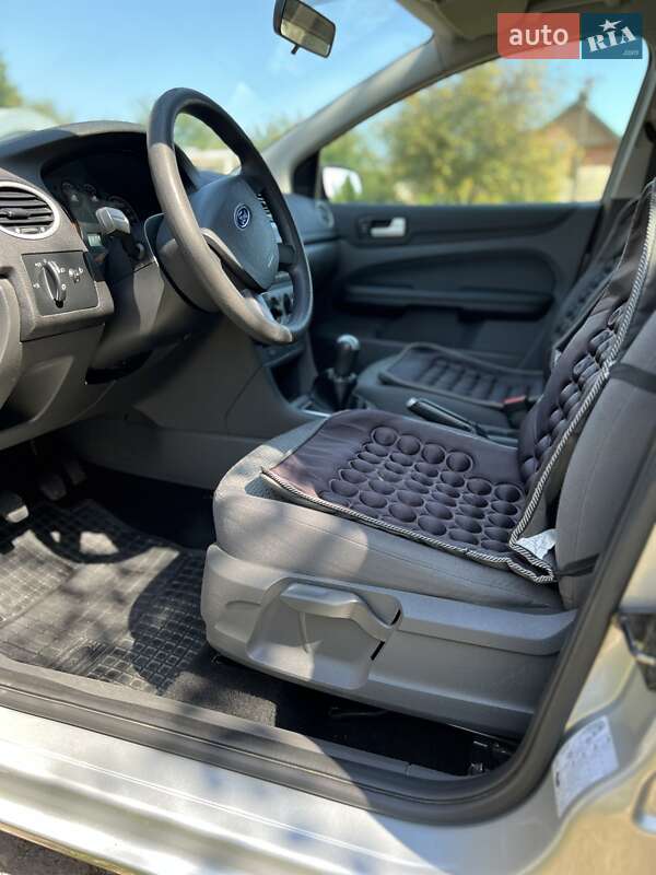 Универсал Ford Focus 2005 в Буске