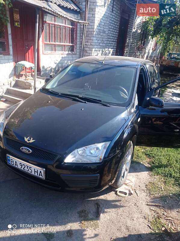Хэтчбек Ford Focus 2007 в Долинской