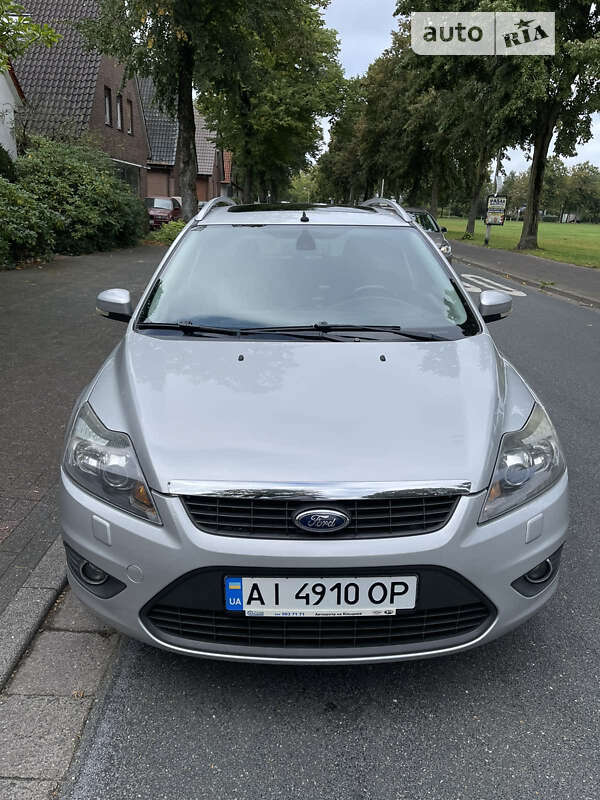Универсал Ford Focus 2010 в 