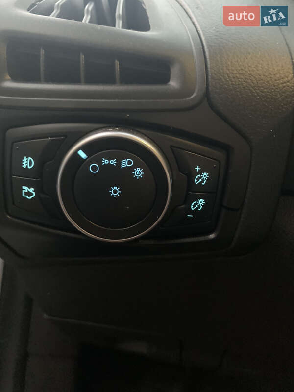 Хэтчбек Ford Focus 2016 в Черкассах фото 18 Хэтчбек Ford Focus 2016 в Черкассах