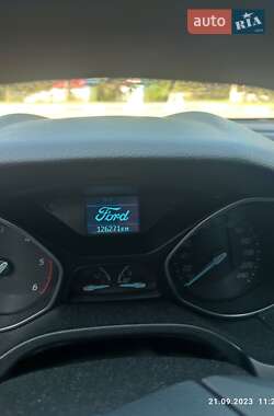 Хэтчбек Ford Focus 2014 в 