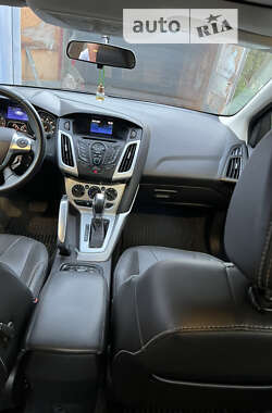 Седан Ford Focus 2013 в 