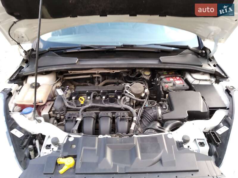 Седан Ford Focus 2015 в Турке