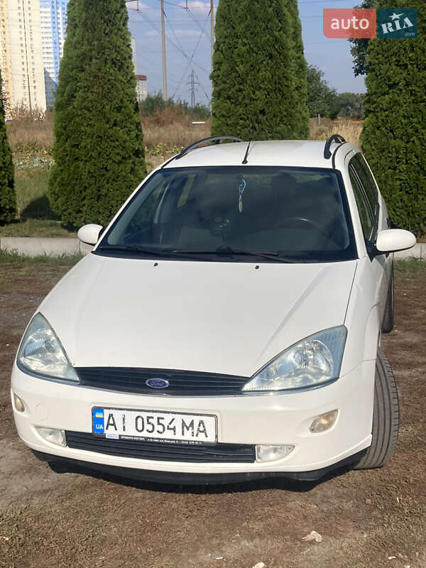 Ford Focus 2000