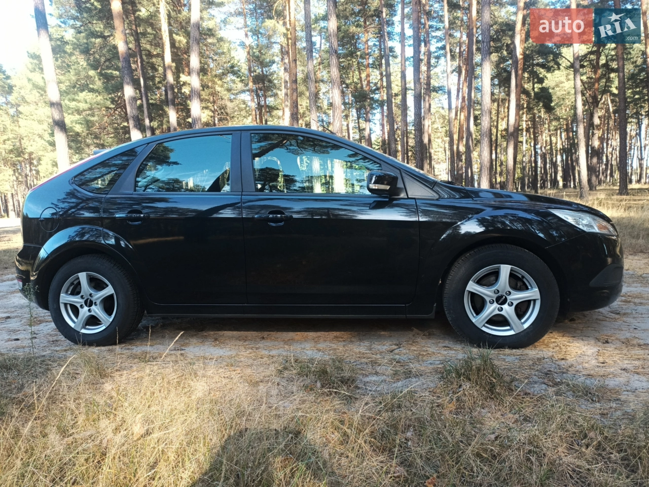 2010 Ford Focus - мініатюра 16