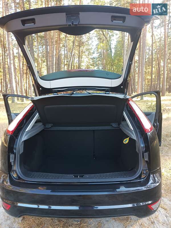 Хэтчбек Ford Focus 2009 в Лебедине