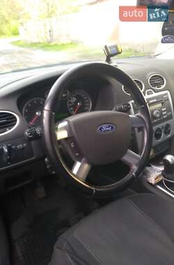 Седан Ford Focus 2006 в Великой Писаревке