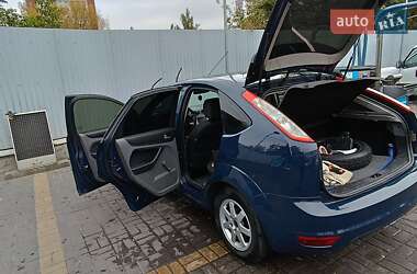 Хэтчбек Ford Focus 2008 в Киеве