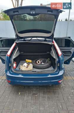Хэтчбек Ford Focus 2008 в Киеве