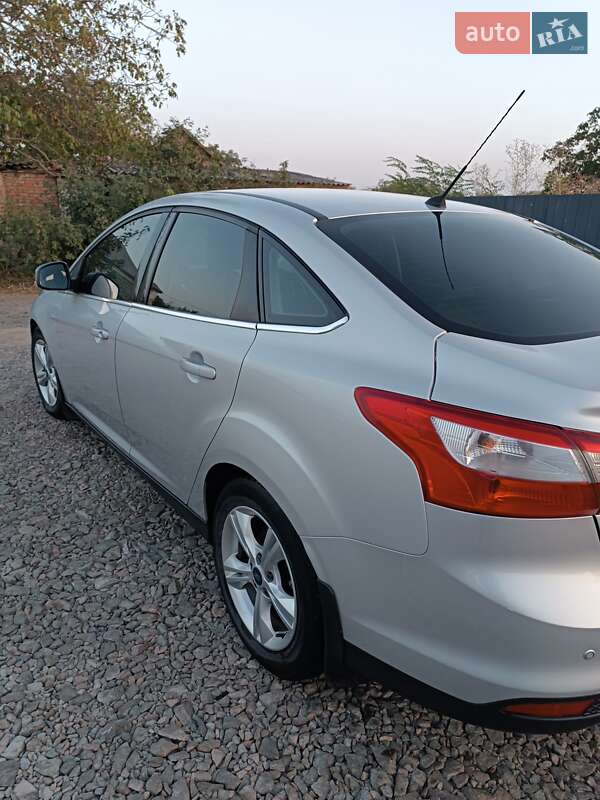 Седан Ford Focus 2013 в Николаеве фото 9 Седан Ford Focus 2013 в Николаеве