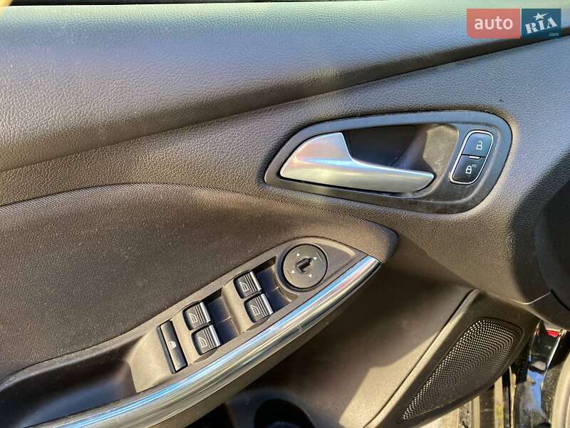 Хэтчбек Ford Focus 2015 в Львове