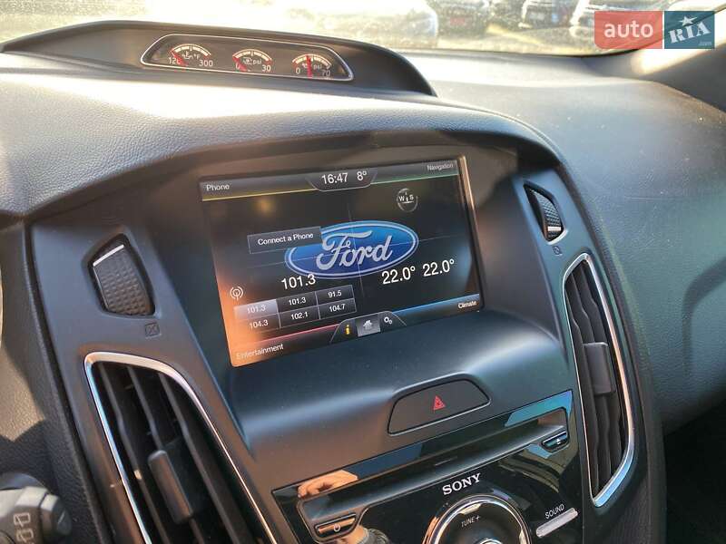 Хэтчбек Ford Focus 2015 в Львове