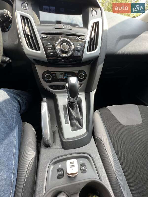 Хэтчбек Ford Focus 2012 в Днепре фото 20 Хэтчбек Ford Focus 2012 в Днепре