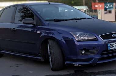 Хэтчбек Ford Focus 2006 в 