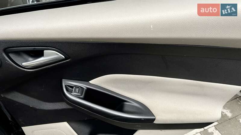 Хэтчбек Ford Focus 2013 в Калиновке