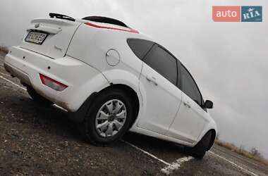 Хэтчбек Ford Focus 2011 в Ужгороде