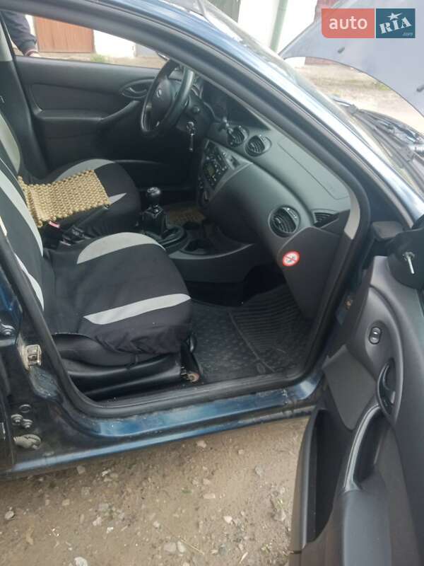 Универсал Ford Focus 2004 в Жовкве