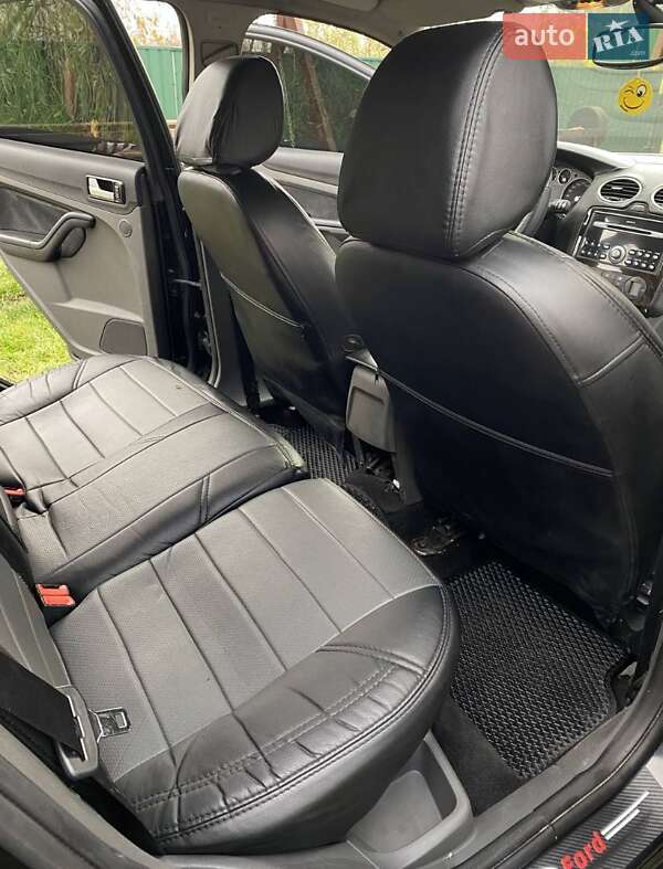 Седан Ford Focus 2006 в Золотоноші