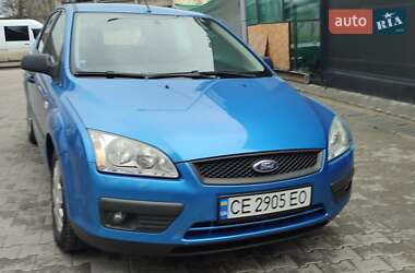 Хэтчбек Ford Focus 2005 в 