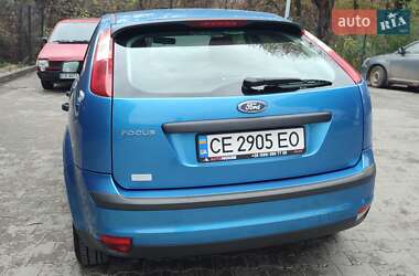 Хэтчбек Ford Focus 2005 в 