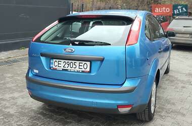 Хэтчбек Ford Focus 2005 в 