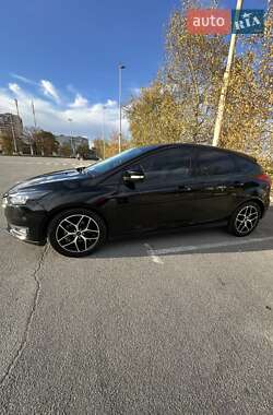 Хетчбек Ford Focus 2018 в 