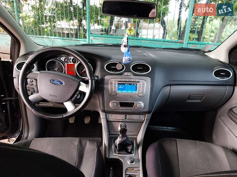 Универсал Ford Focus 2010 в Ужгороде фото 2 Универсал Ford Focus 2010 в Ужгороде