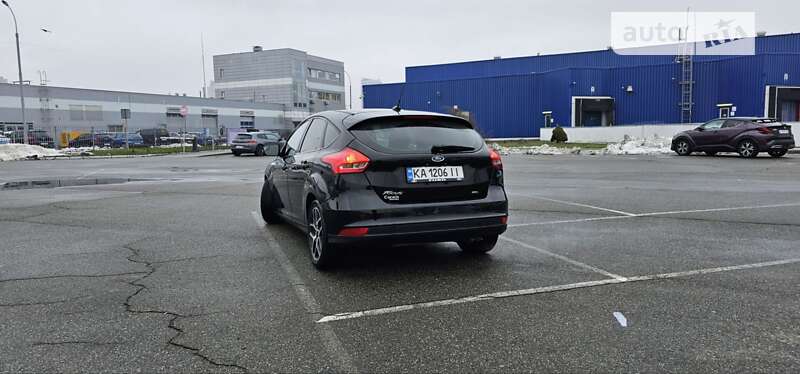 Хэтчбек Ford Focus 2017 в Киеве