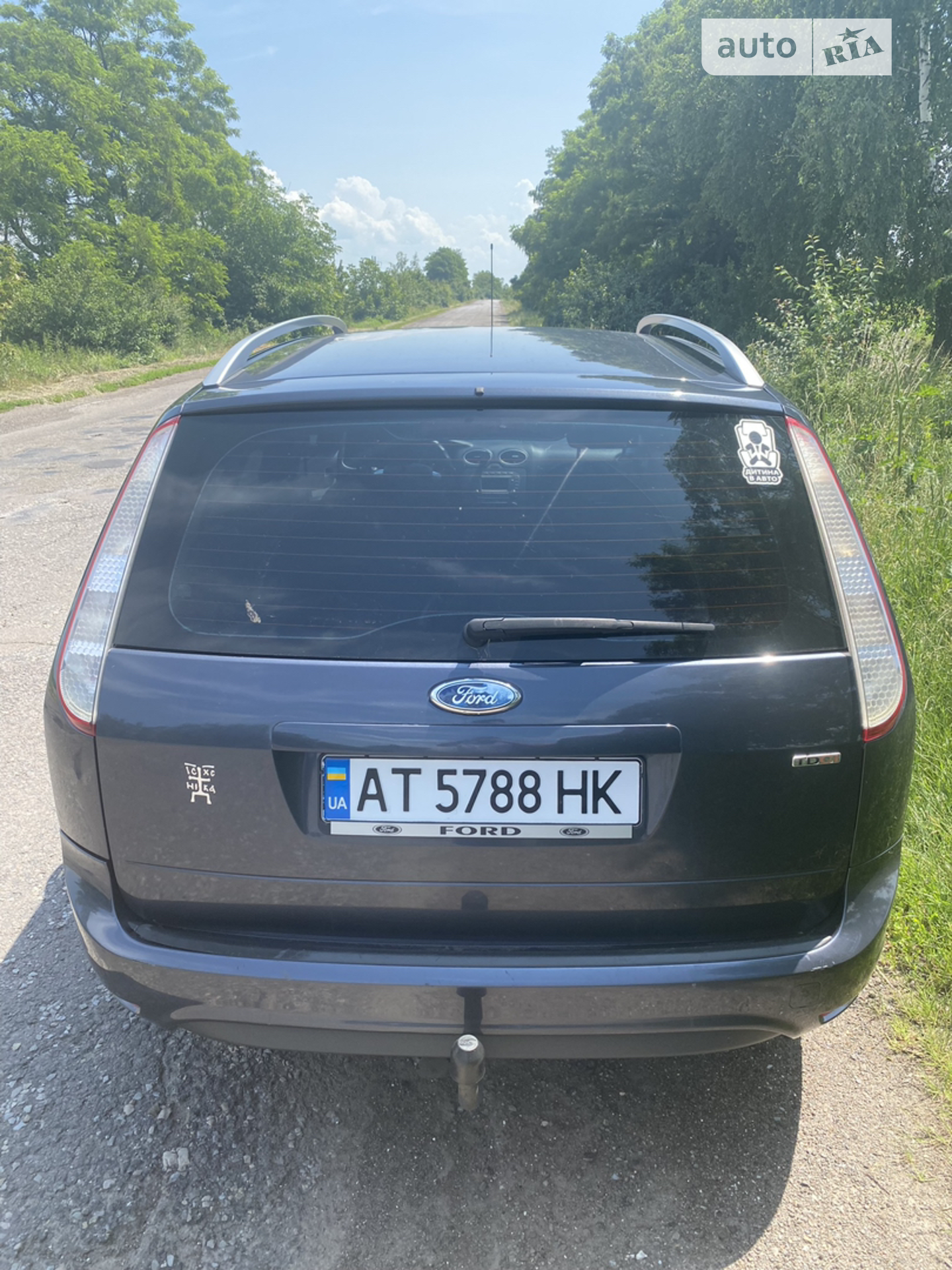 2010 Ford Focus - мініатюра 8