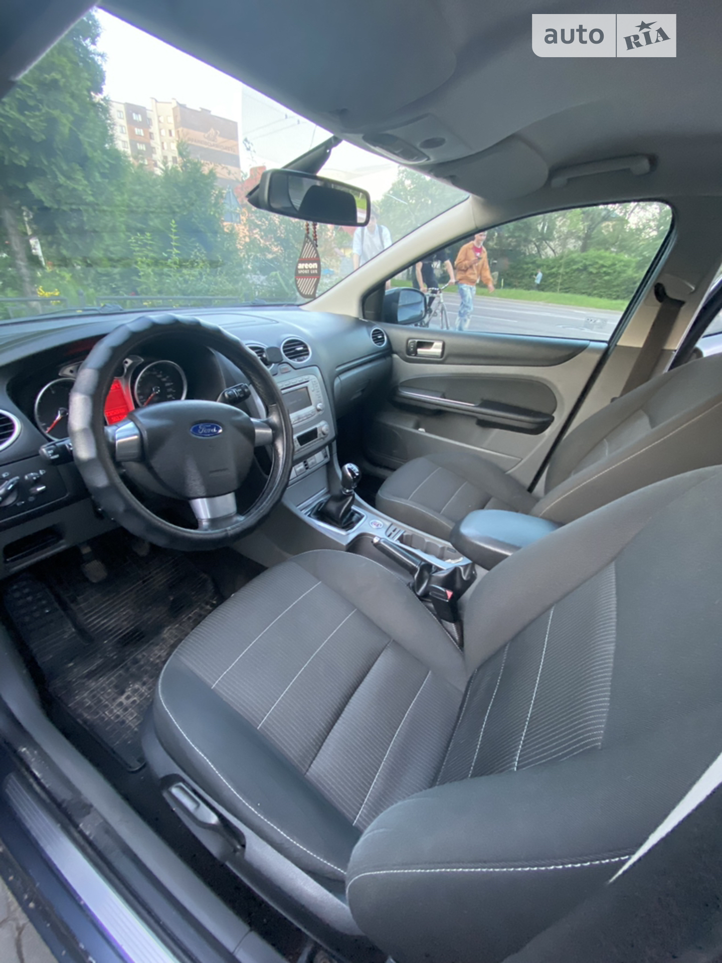 2010 Ford Focus - мініатюра 31