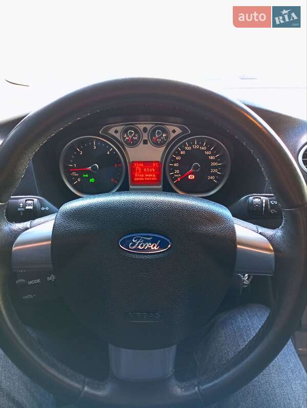 Універсал Ford Focus 2010 в Первомайську