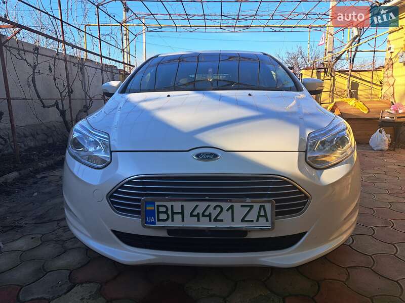 Хэтчбек Ford Focus 2013 в Беляевке