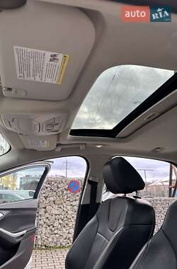 Хэтчбек Ford Focus 2014 в 