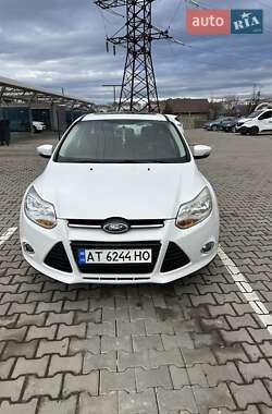 Хэтчбек Ford Focus 2014 в 