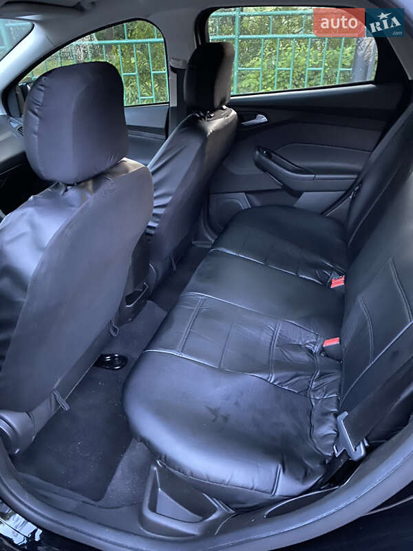 Хэтчбек Ford Focus 2016 в Черновцах фото 7 Хэтчбек Ford Focus 2016 в Черновцах