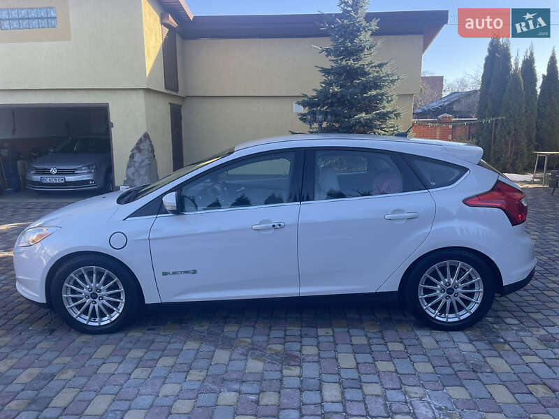 Хэтчбек Ford Focus 2014 в Львове фото 17 Хэтчбек Ford Focus 2014 в Львове