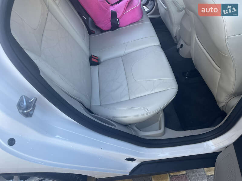 Хэтчбек Ford Focus 2014 в Львове фото 35 Хэтчбек Ford Focus 2014 в Львове