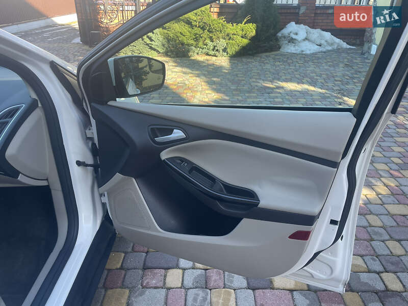 Хэтчбек Ford Focus 2014 в Львове фото 40 Хэтчбек Ford Focus 2014 в Львове