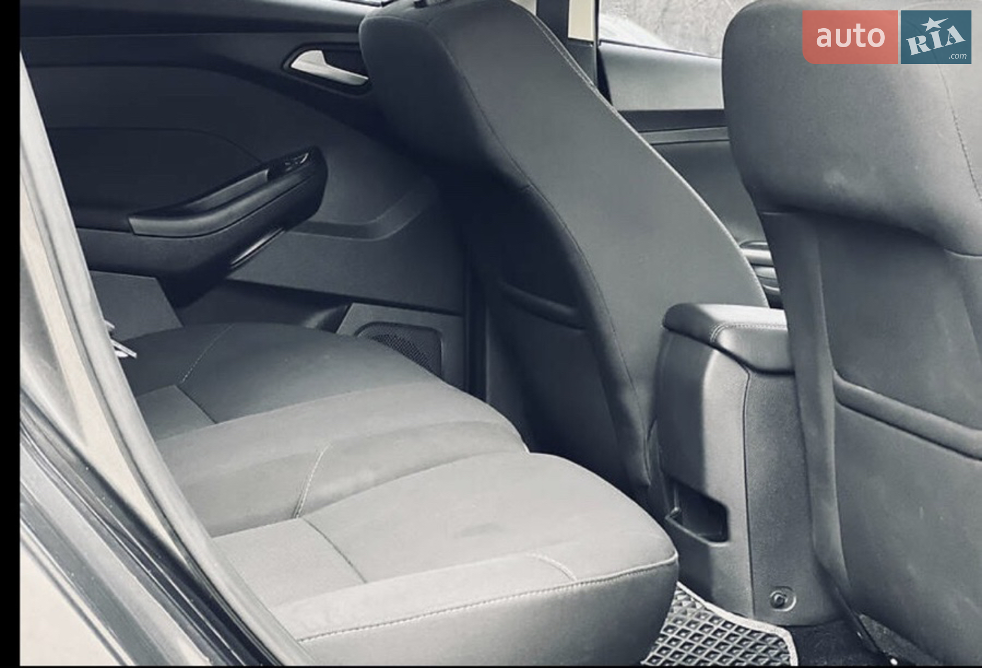 2016 Ford Focus - мініатюра 8