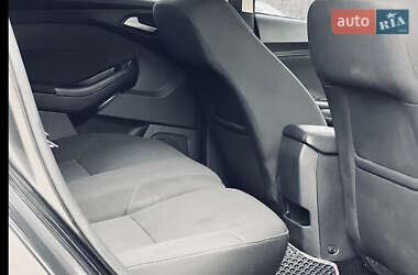 Хэтчбек Ford Focus 2016 в 