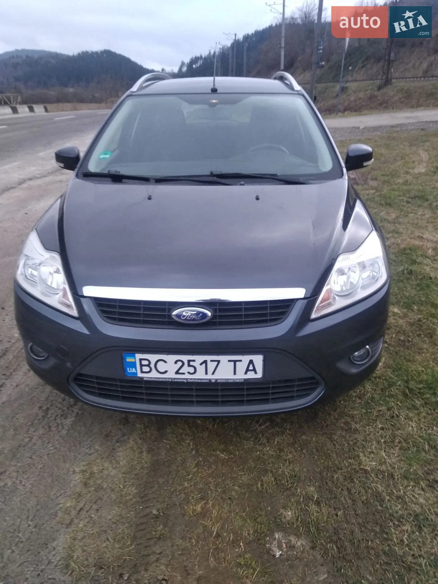 2010 Ford Focus - мініатюра 2