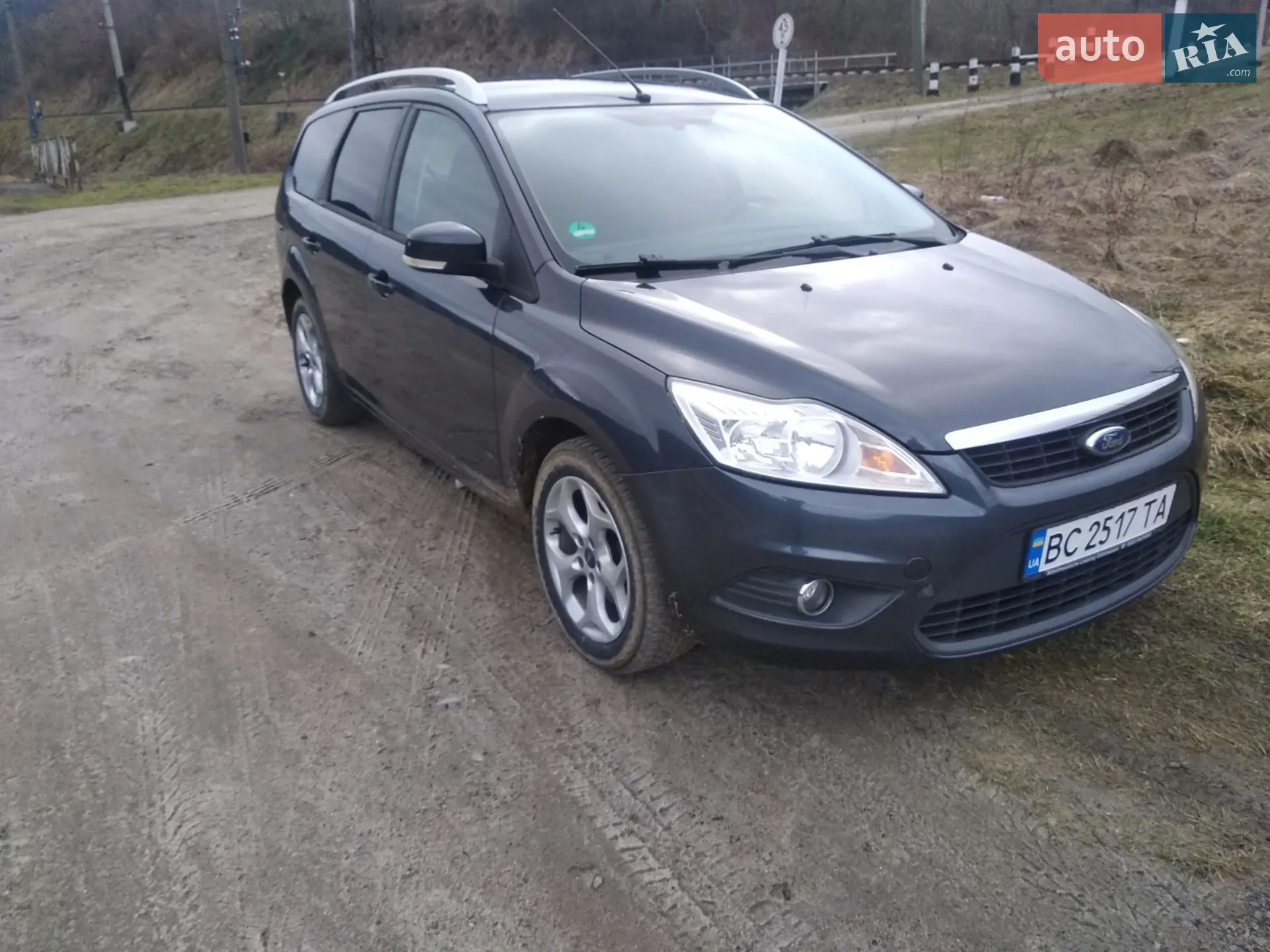 2010 Ford Focus - мініатюра 4