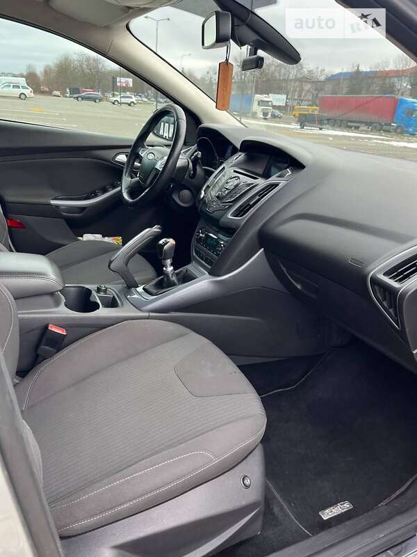 Хэтчбек Ford Focus 2011 в Львове фото 6 Хэтчбек Ford Focus 2011 в Львове