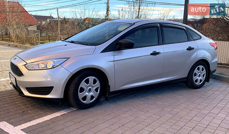 Седан Ford Focus 2015 в Жашкове