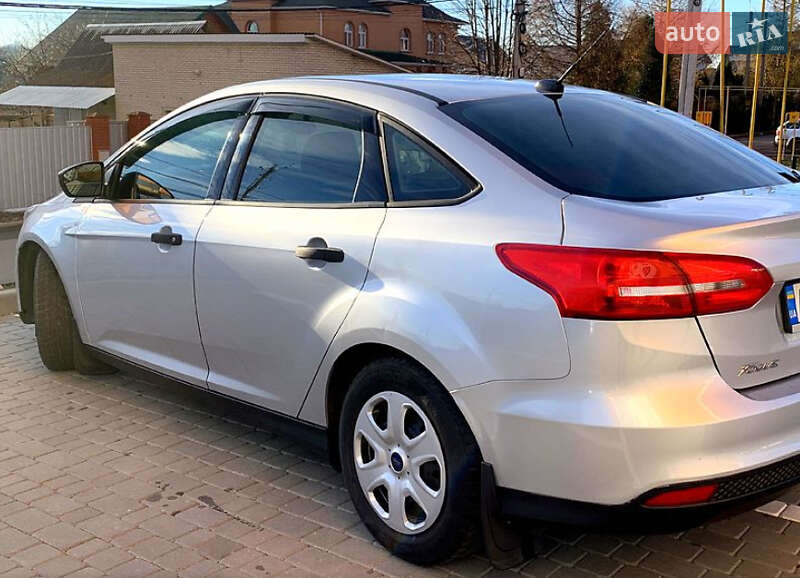 Седан Ford Focus 2015 в Жашкове