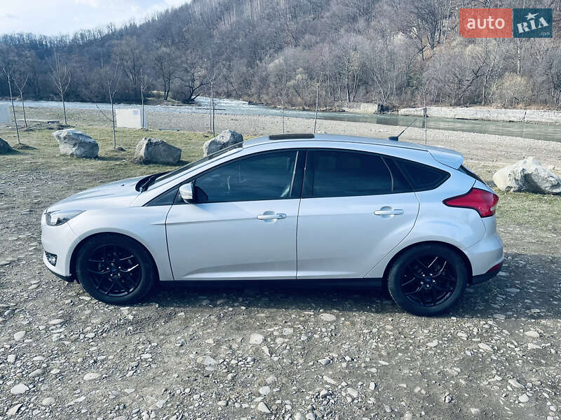 Хэтчбек Ford Focus 2016 в Долине