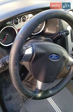 Ford Focus 2010 Ford Focus 2010