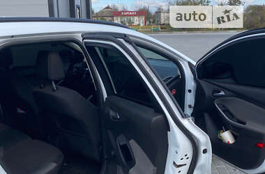 Универсал Ford Focus 2014 в 