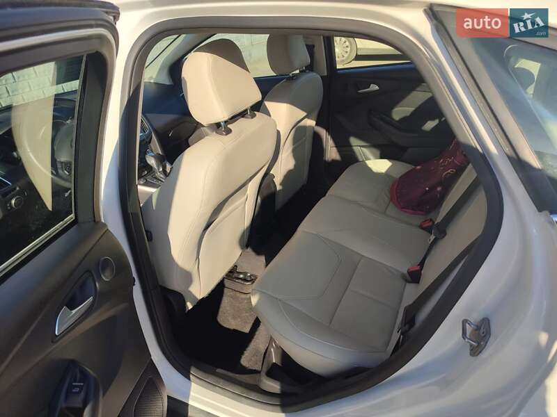 Седан Ford Focus 2016 в Днепре